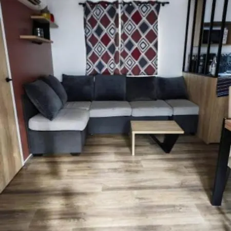 Mobil-home Climatise, Piscines