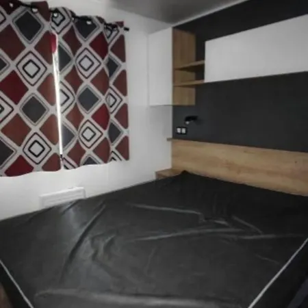 Дом отдыха Mobil-home Climatise, Piscines